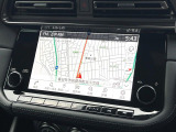 【メーカー純正ナビ】インテリアに溶け込むスタイリッシュな「専用設計」メーカーナビを装備♪視認性や操作性など基本性能にも優れ、より上質なカーライフをお楽しみいただけます。