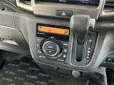 オートマチックシフトレバーは、手になじみ操作しやすい形状で安全運転にもつながります♪