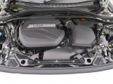 安心のBMW認定中古車は100項目の箇所を徹底的にチェック致します。機械的な箇所や電気系、コンピューターなどをご納車前に点検し、交換基準に達した部品は全て新品に修理返品した後にご納車致します。