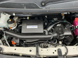 技術が詰まったエンジンルームもご覧の通りピカピカにクリーニング済みです。