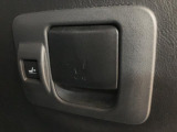 運転席ロングスライドシートも装備です!