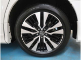 【タイヤ】タイヤの残量はmmです。ご納車前に点検・空気圧調整もさせて頂きますので、ご安心下さい。