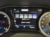 【リヤクロストラフィックアラート】後方を横切る車両を検知し、ミラーインジケーターの点滅とブザー音で後退時の安全確認をサポート!