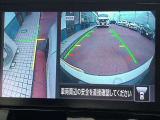 左サイドカメラとフロントカメラ運転席から死角となりやすい車両左前部分や前方部分もバッチリ見えます♪