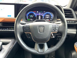 【純正革巻きステアリング】上質な革を使用することで、手にしっかり馴染みとても運転しやすいハンドルです♪