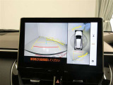 バックガイドモニターで、後方を確認しながら安心して駐車することができます。運転初心者も熟練者も必須の機能ですよ!