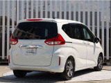お支払いはホンダクレジットをご利用ください。運転免許所をご持参いただければ審査が可能です。また月々のお支払金額を抑えられるなど、メリットがいっぱいの据え置きクレジットもご用意しております。