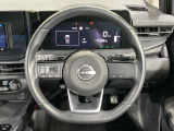 【ステアリングスイッチ】運転中、前方から目線をそらすことなく、オーディオ等の操作が可能な便利機能!安心&快適なドライブを演出してくれます♪