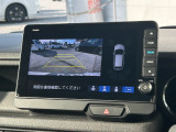 カーナビにバックモニターが連動しておりますので、駐車が苦手な方も安心です♪