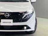 【ハイビームアシスト】先行車または対向車や周囲の明るさなどに応じ、自動的に上向きと下向きを切り替えてくれます★
