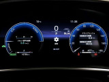 【12.3インチTFTカラーマルチインフォメーションディスプレイ】4つのテイストと3つのレイアウトの中から、好みに合わせて表示の変更が可能です。