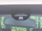 【シティブレーキアクティブシステム】低速走行中に前方の車両等を認識し、衝突しそうな時は警報とブレーキで衝突回避と被害軽減をアシスト。より安全にドライブをお楽しみいただけます。