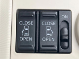 【両側パワースライドドア】スマートキーや運転席のスイッチで後席両側スライドドアの開閉が可能♪電動だから力を入れてドアを開ける必要が無く、小さなお子様でも簡単に開け閉めでき快適です♪
