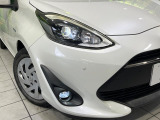 【LEDヘッドライト】悪天候や夜間走行時も良好な視界を確保し安心して運転できる高輝度LEDヘッドライトを装備!点灯速度が早く、消費電力も抑えられています。