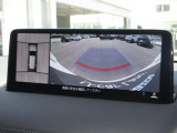 360&deg;ビューモニターを搭載しています。コーナーセンサーと合せてお使いいただくことで、安全、安心にお車の取り回しを行っていただけます。
