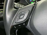 ステアリングスイッチ装備!運転しながら手元でオーディオの操作などができます。