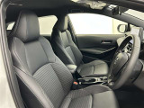 しっかりとしていて上質な座り心地のシートです。 座り心地も良くて長時間の運転も快適ですよ。 肌触りの良いシートが評判です。