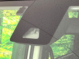 【トヨタセーフティセンス】走行中に前方の車両等を認識し、衝突しそうな時は警報とブレーキで衝突回避と被害軽減をアシスト。より安全にドライブをお楽しみいただけます。