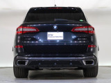 BMWのお車は、走行の安定性とコーナリングの良さを追求し、思い通りにハンドルの操作可能です。試乗車もご用意しておりますので、ぜひ&ldquo;駆け抜ける歓びをご体感ください!