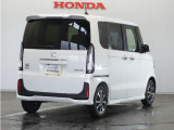 ◆障害物センサー◆車庫入れの時などに近くに障害物がある場合、障害物までの距離を音で知らせてくれます。