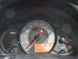 見やすいメーターパネルで安全運転のお役に立ちます!!