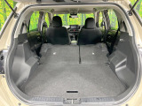 後席を格納すると、これだけの広さが!シーンに合わせたシートアレンジで、大きな荷物も積むことが出来ます♪
