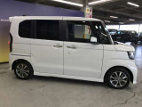 エンジンルーム、室内、クリーニング済みです。厳選したお車を屋内展示場にて展示中☆車両品質には自信がございます!ぜひ一度ご来店ください!!