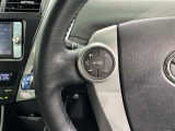 ステアリングスイッチ装備!運転しながら手元でオーディオの操作などができます。