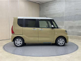 全車1年間の走行距離無制限のロングラン保証付きです。また、さらに安心をお求めの方には1年〜2年の保証延長ができる「ロングラン&alpha;保証」(有償)もお選びいただけます。