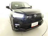 【LEDヘッドランプ】・・・消費電力の少ないLEDヘッドランプ。点灯してすぐに最大光量を発揮するのでトンネルなど周囲が急に暗くなった場合でも安心。
