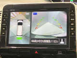 【アラウンドビューモニター】車を上から見下ろしているかのような映像で周囲の状況がひと目で確認、狭い駐車場に駐車するときも安心です♪