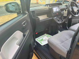 安全・安心な走行のために、納車前にダイハツのクルマを知り尽くしたエキスパートが基本性能に関わる機能や状態を徹底的に点検。消耗部品の交換など法定12ヶ月点検相当の点検・整備を実施しております