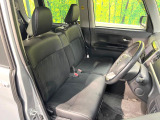 運転席シート廻りは使用感も少なく、良好な状態となっています。前オーナー様が丁寧に使っていたことがよくわかりますね。