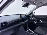 ダイハツのお店では、ダイハツ車を知り尽くしたプロフェッショナルが、専用の診断機器を使って各システムを点検しております。