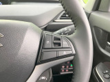 【アダプティブクルーズコントロール】高速道路での長距離走行が楽に!!自動で速度を保つクルーズコントロールが、衝突軽減システムと連携し、前方の車両を感知して車間を保つように速度調節してくれます!!