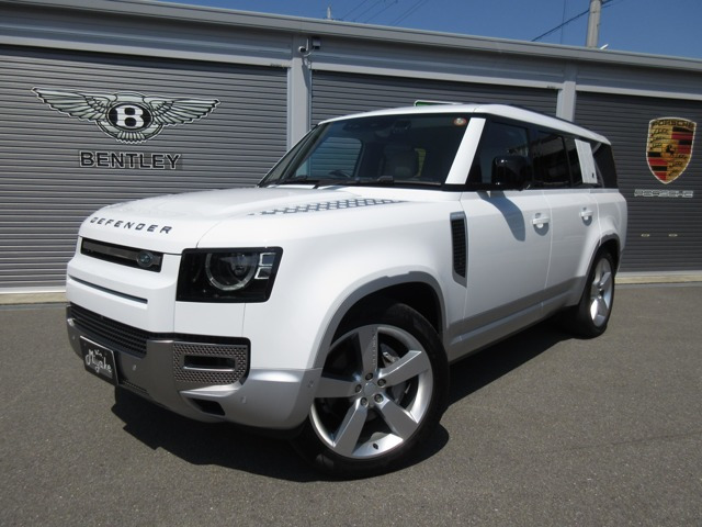ディフェンダー 130 ファースト エディション 3.0L D300 ディーゼル 4WD 