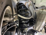 お車を安心してお乗りいただく為には、足回りの定期点検が欠かせません。サービスサポート(有償保証)では無料点検もご提供しており、安心のカーライフをお過ごしいただけるサポート体制が整っています。