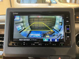 バックカメラももちろんついておりますので駐車時も後方が確認できて安心ですね!