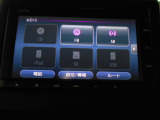 オーディオはCD再生、SDカード、USB入力に対応しています。