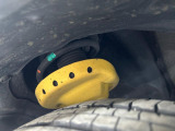 【ビルシュタイン製ダンパー】高速走行時の車両安定性を向上させてくれる人気の装備。街乗りの乗り心地も犠牲にせず、スポーティな走行をお楽しみいただけます♪