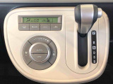 温度を設定すれば、自動で車内の温度管理をしてくれる優れものです♪ATミッションで運転楽々