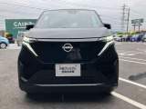ヘッドライトは明るいLEDタイプです
