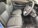 運転席まわりになります。実際に乗って頂き乗り心地をご体験してみてください。