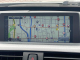 ●純正ナビ:一体感のあるナビは、高級感ある車内を演出してくれます。Bluetooth再生などオーディオ機能も充実しておりますので、運転もより楽しめます♪