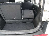 後部座席は6:4分割シートなので長尺もの等、荷物もラクラク搭載可能