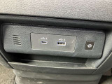 USB-AとCを装備