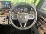 【純正革巻きステアリング】上質な革を使用することで、手にしっかり馴染みとても運転しやすいハンドルです♪