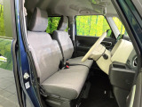 運転席シート廻りは使用感も少なく、良好な状態となっています。前オーナー様が丁寧に使っていたことがよくわかりますね。