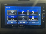 メモリーインターナビ付いています。スマートフォンとの連動も可能です。
