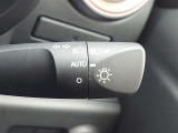 ライトもAUTO機能が付いていて、暗くなると自動で点灯し、明るくなると自動で消灯するので、大変お役にたちますよ!!